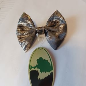 Mossy Oak Camo Bow.